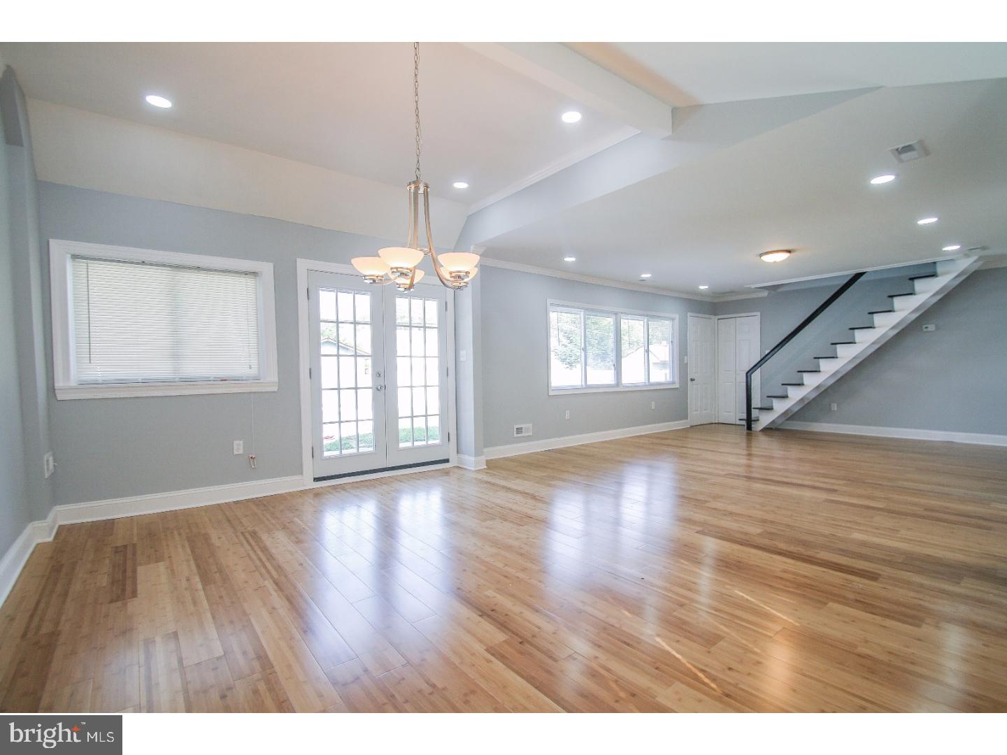 46 Ravine Lane Levittown, PA 19055 - Photo 3 of 25