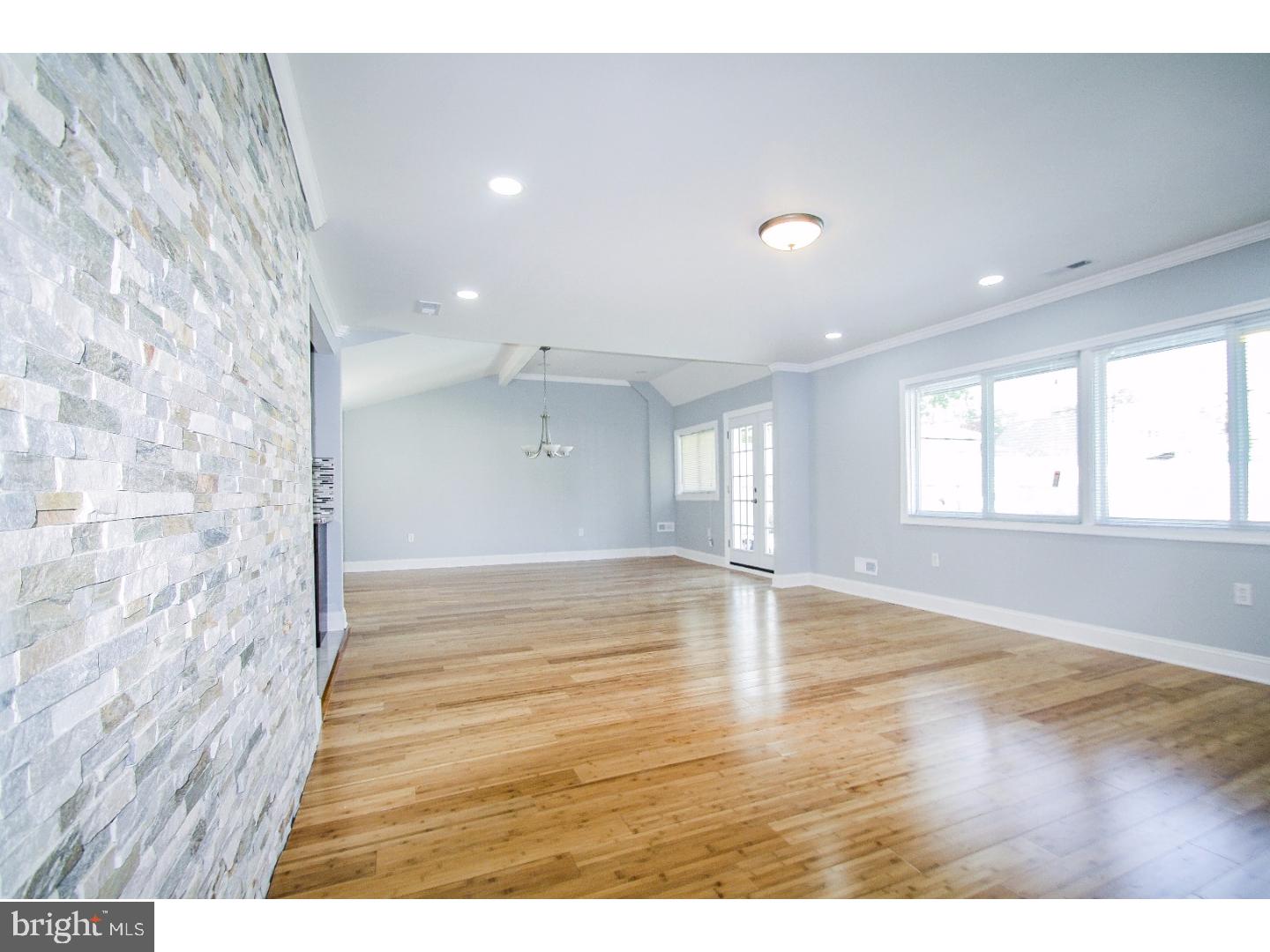 46 Ravine Lane Levittown, PA 19055 - Photo 4 of 25