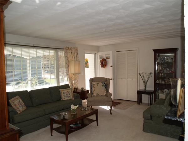 11 Wildes Road Chelmsford, MA 01824 - Photo 4 of 26 Gallery Image 4