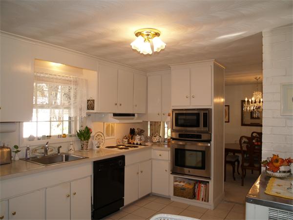 11 Wildes Road Chelmsford, MA 01824 - Photo 10 of 26 Gallery Image 10