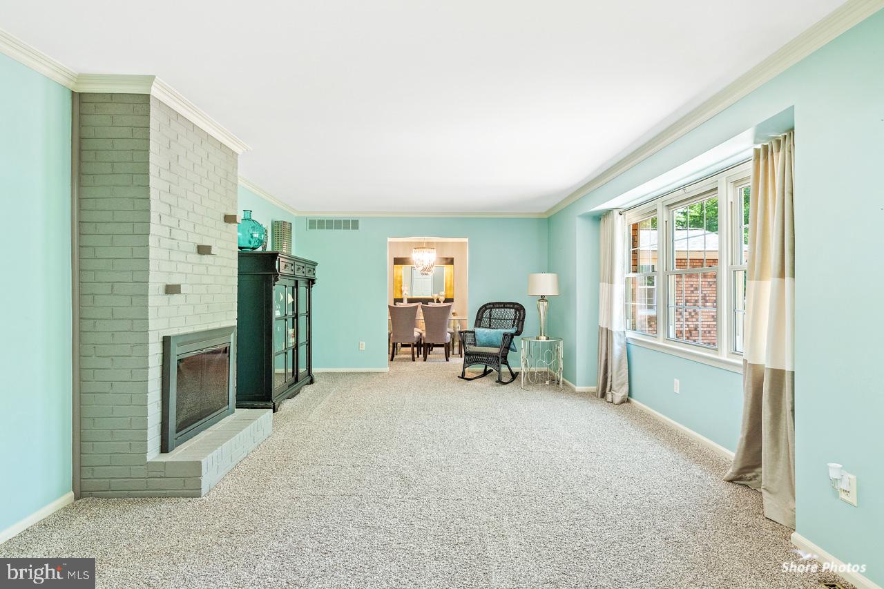 51 Christopher Mill Road Medford, NJ 08055 - Photo 8 of 43 Living Room