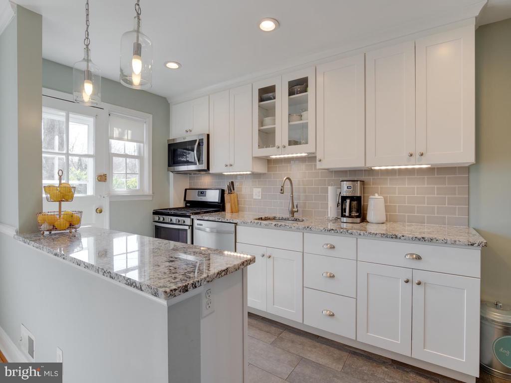1623 Aberdeen Road Baltimore, MD 21286 - Photo 12 of 36 Gorgeous kitchen <swoon>