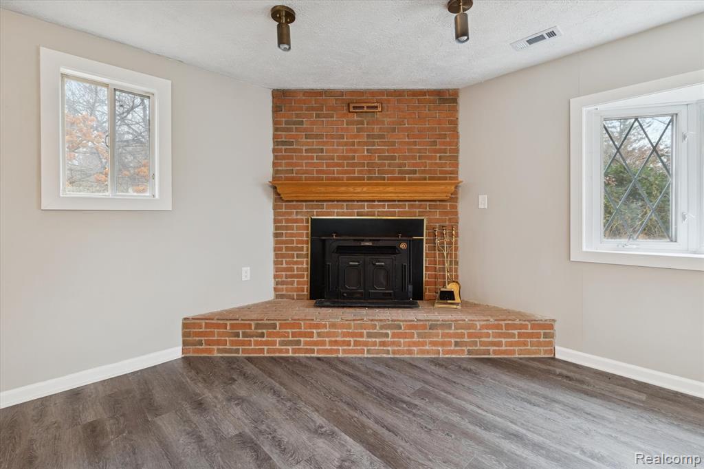 15635 Martinsville Road Belleville, MI 48111 - Photo 47 of 75
