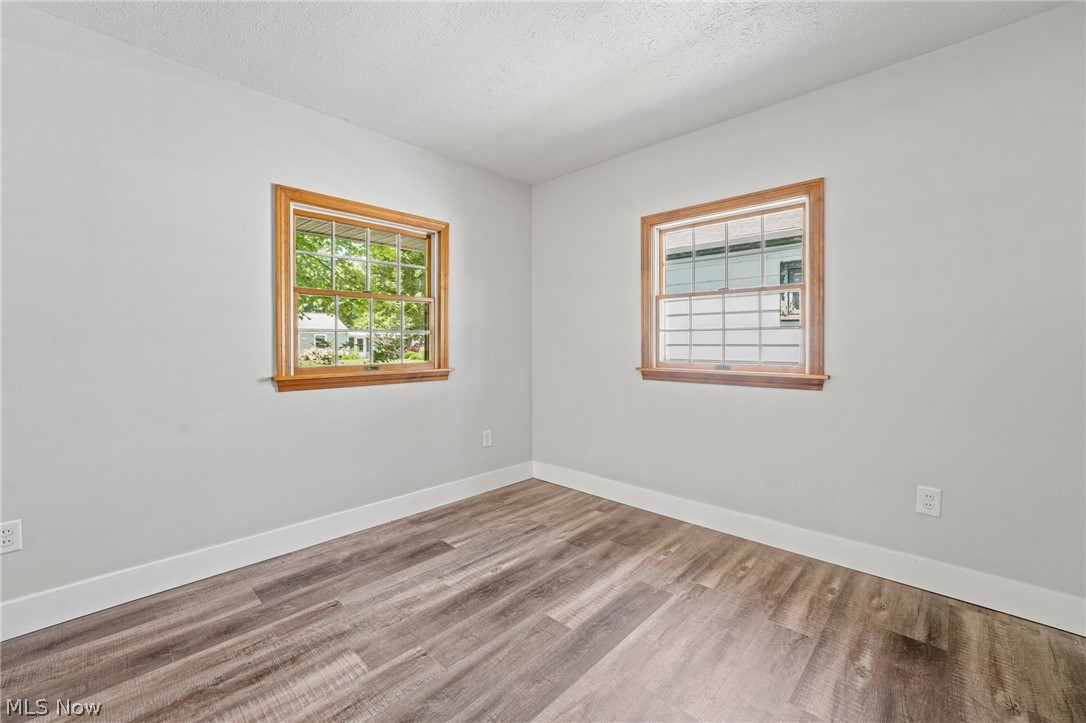 4915 Forest Road Mentor, OH 44060 - Photo 15 of 28