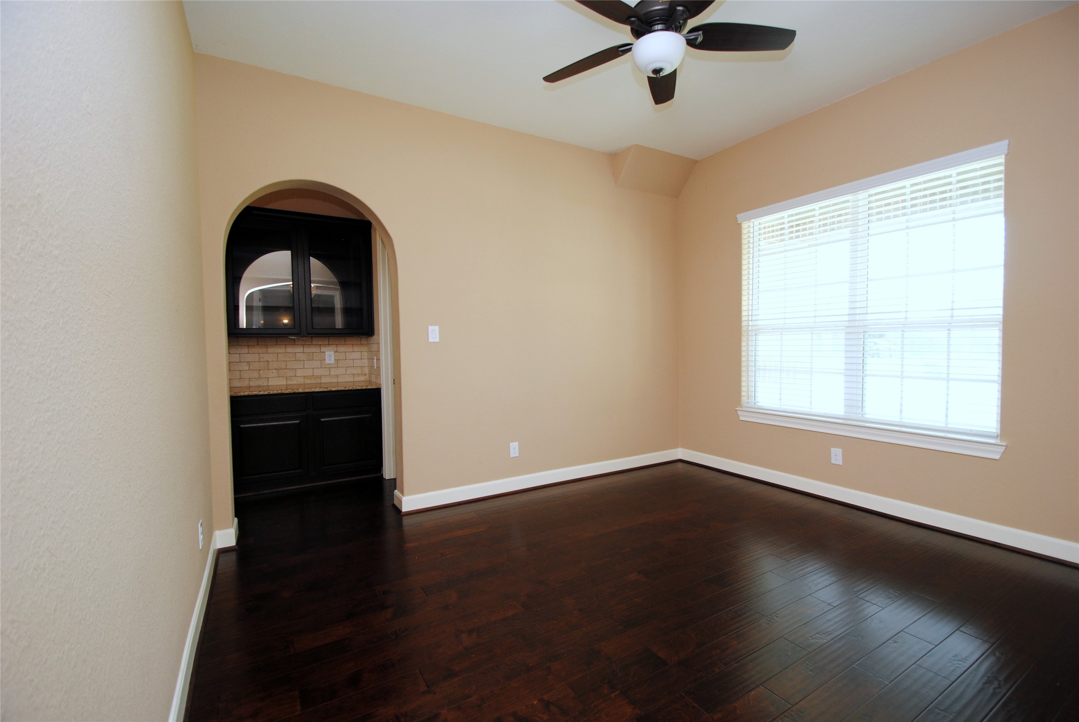 2803 Quartz Rdg Drive Rosharon, TX 77583 - Photo 5 of 44 Dining Room