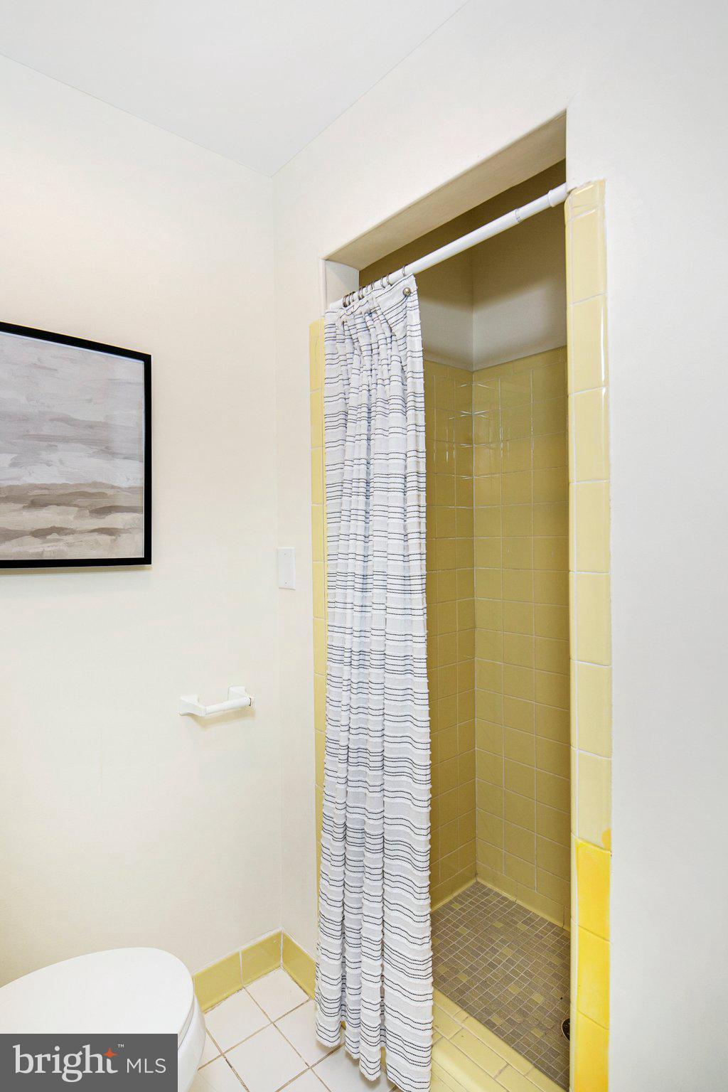 426 Pershing Drive Silver Spring, MD 20910 - Photo 13 of 36 Second bedroom en-suite