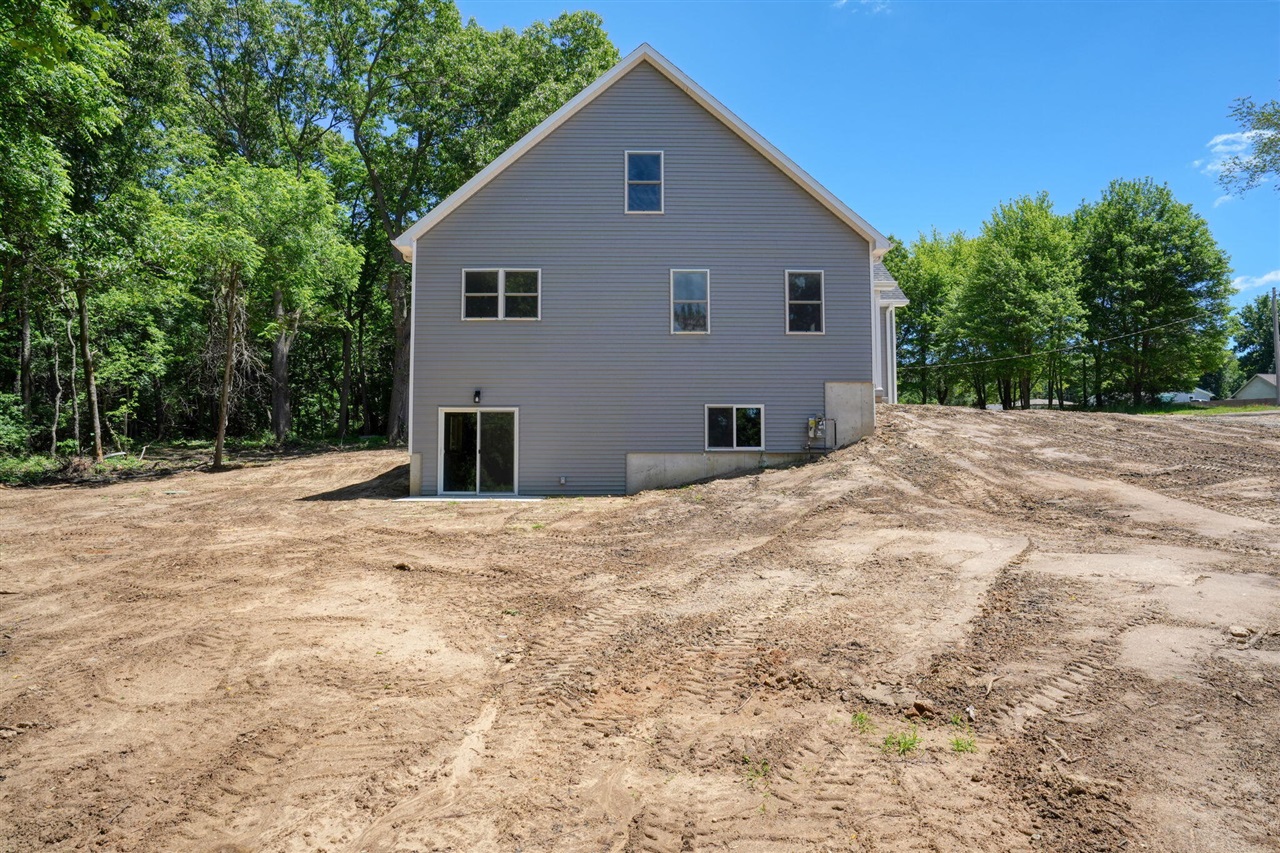 1823 North Sutton Road Jackson, MI 49201 - Photo 34 of 47 Gallery Image 34