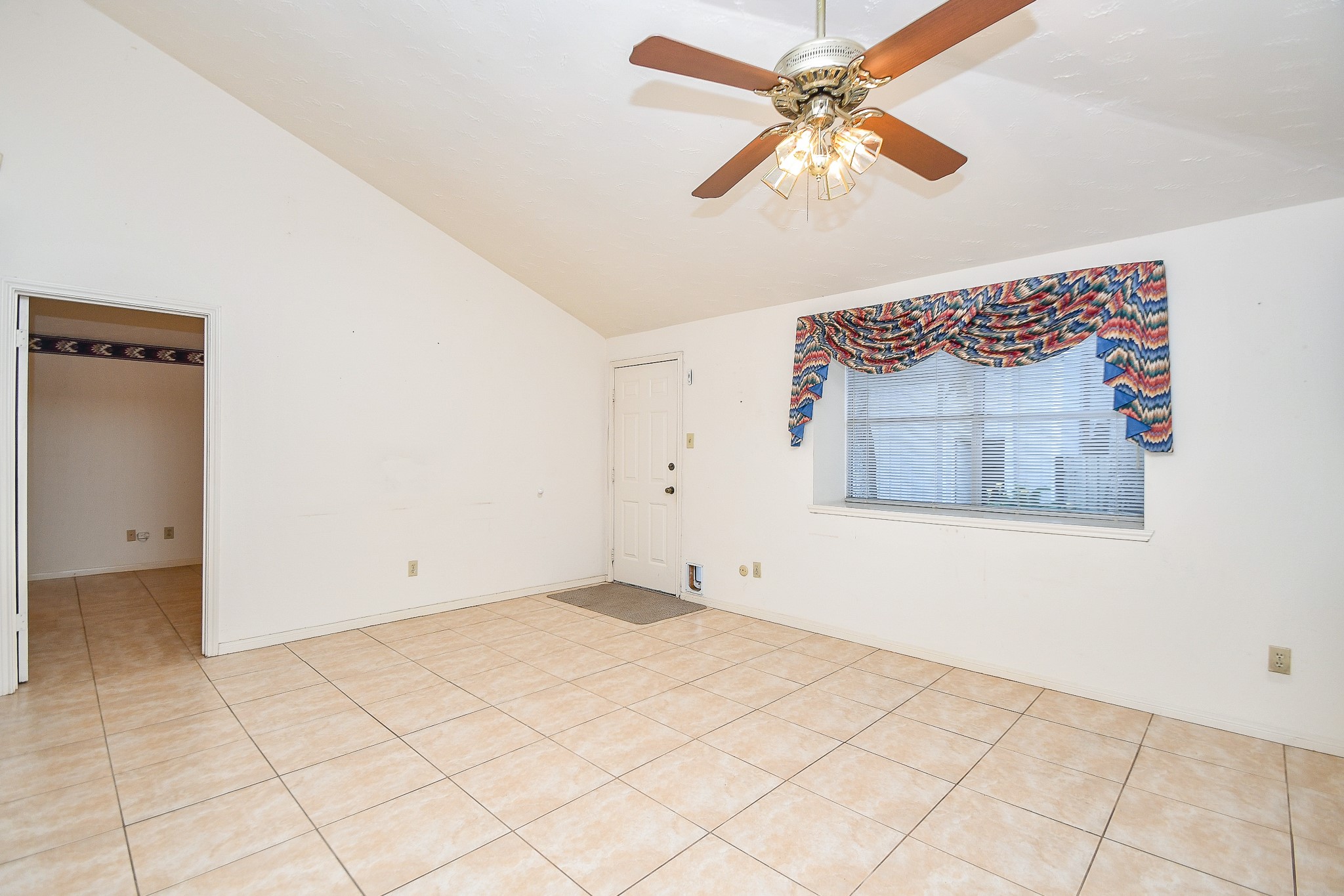 8323 East Ridge Drive Houston, TX 77040 - Photo 15 of 31 a view of an empty room