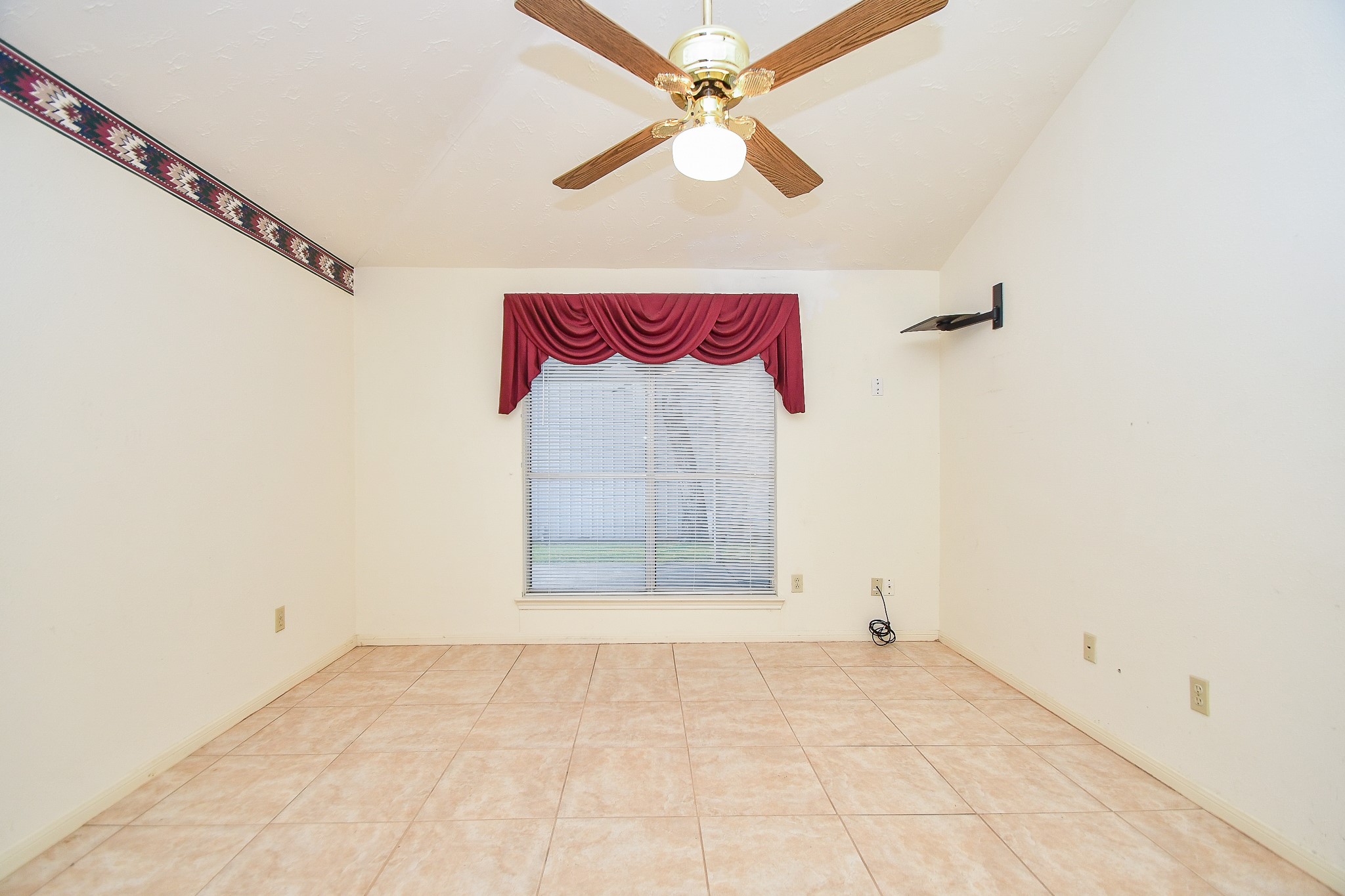 8323 East Ridge Drive Houston, TX 77040 - Photo 17 of 31