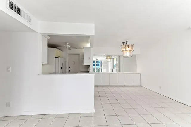 $749,900 | 630 Ocean Drive, Unit 315, Juno Beach, FL 33408