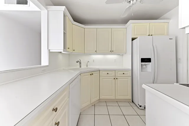 $749,900 | 630 Ocean Drive, Unit 315, Juno Beach, FL 33408