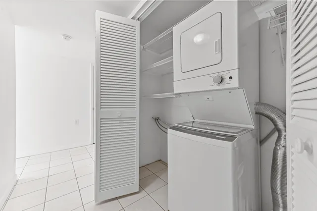 $749,900 | 630 Ocean Drive, Unit 315, Juno Beach, FL 33408