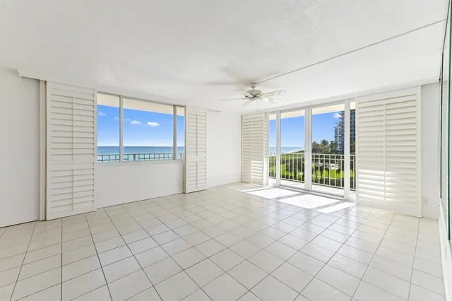 $749,900 | 630 Ocean Drive, Unit 315, Juno Beach, FL 33408