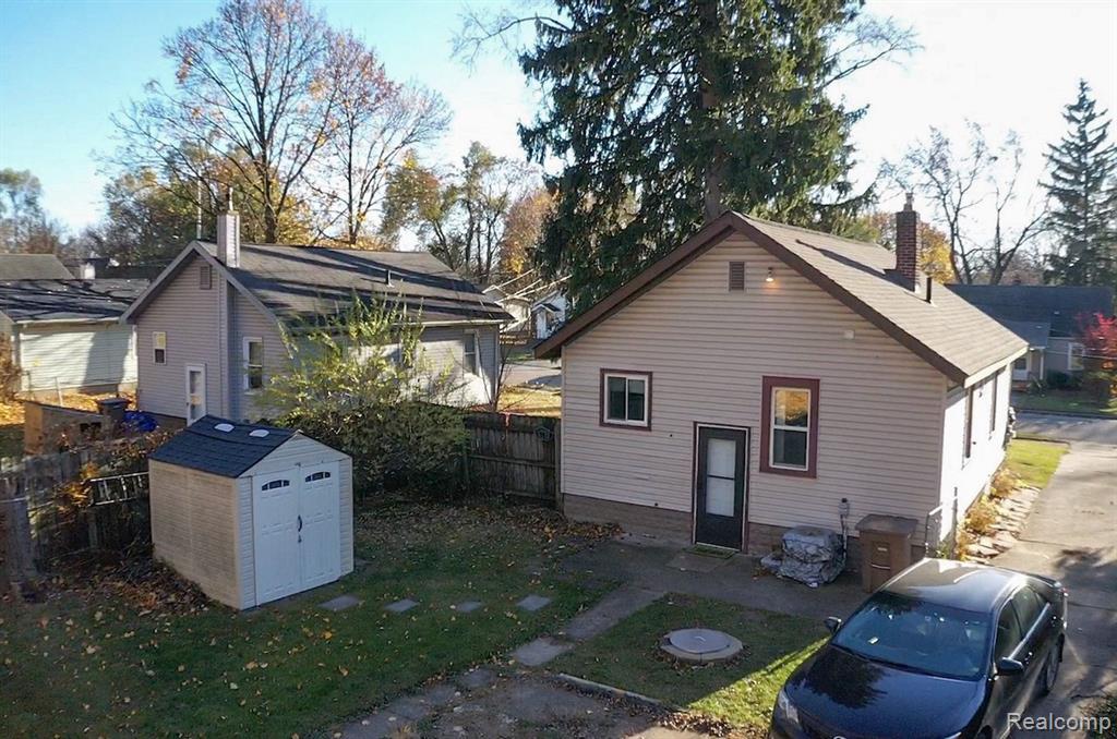 96 Ruth Avenue Pontiac, MI 48341 - Photo 18 of 22