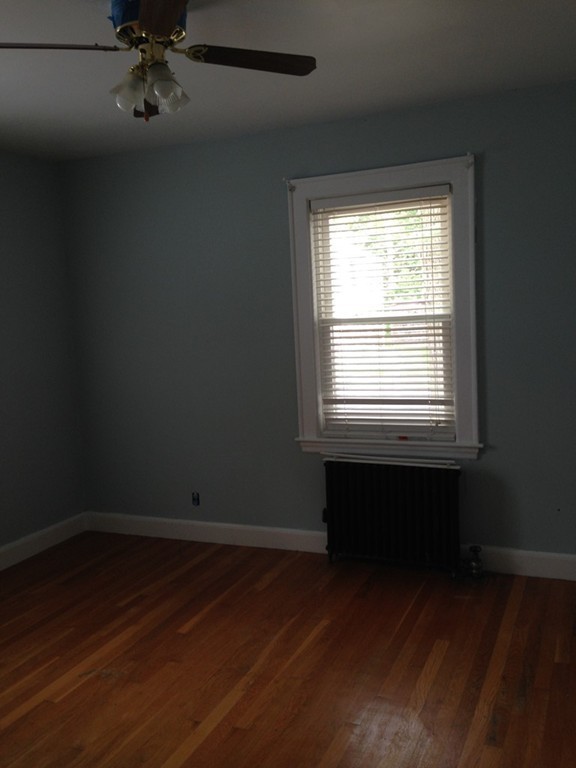 12 Moon Road Lynn, MA 01904 - Photo 17 of 18 Gallery Image 17