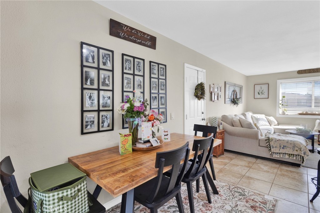 16654 Pawnee Road Apple Valley, CA 92307 - Photo 13 of 42