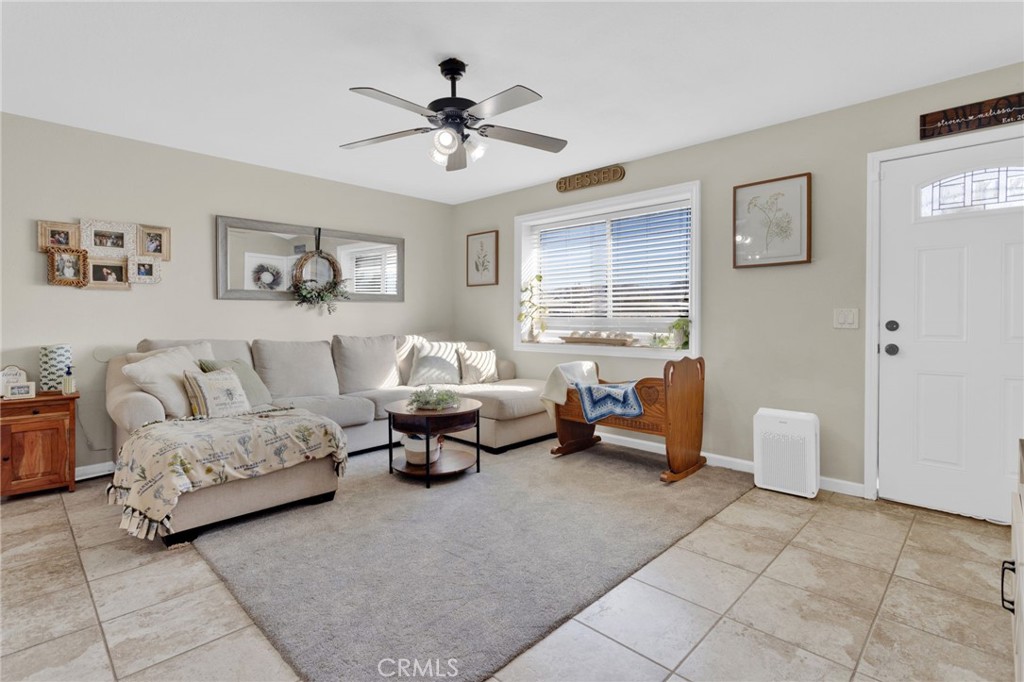 16654 Pawnee Road Apple Valley, CA 92307 - Photo 6 of 42