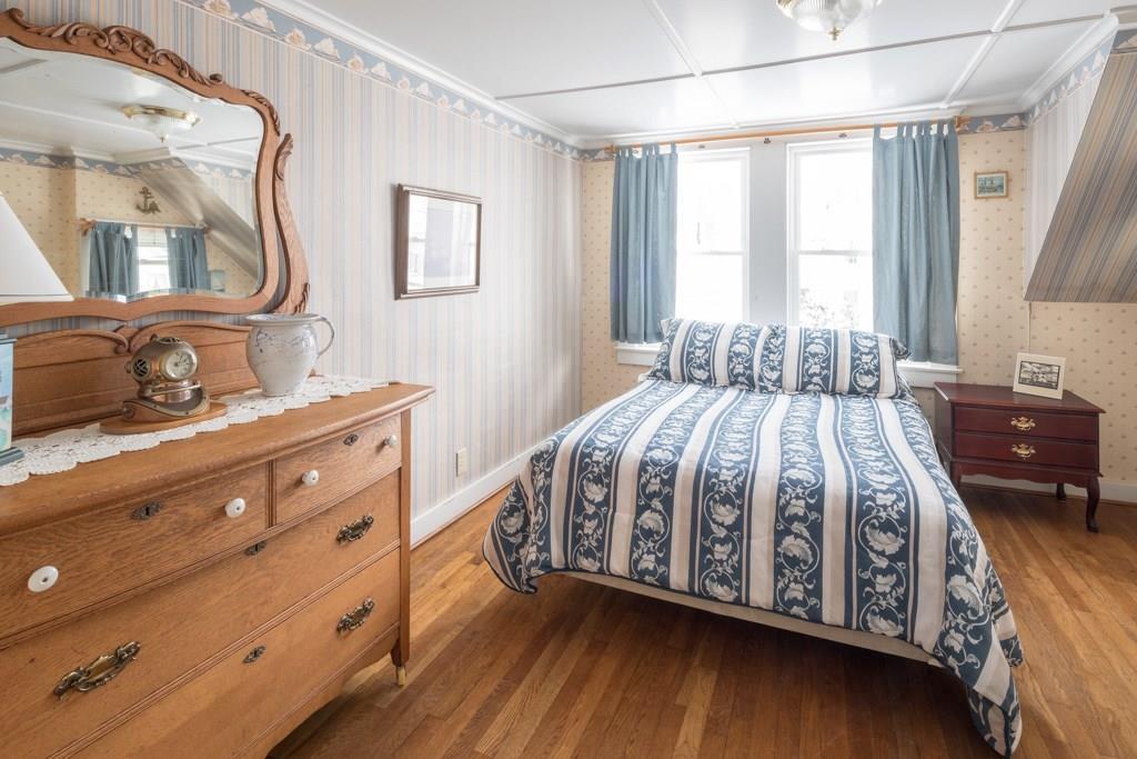 6 Pier Road Kennebunkport, ME 04046 - Photo 18 of 24 The third bedroom with its own...