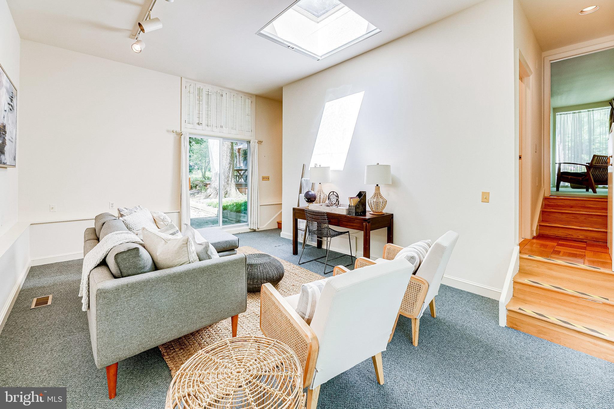 1952 Marthas Road Alexandria, VA 22307 - Photo 23 of 32 High ceilings and tons of light