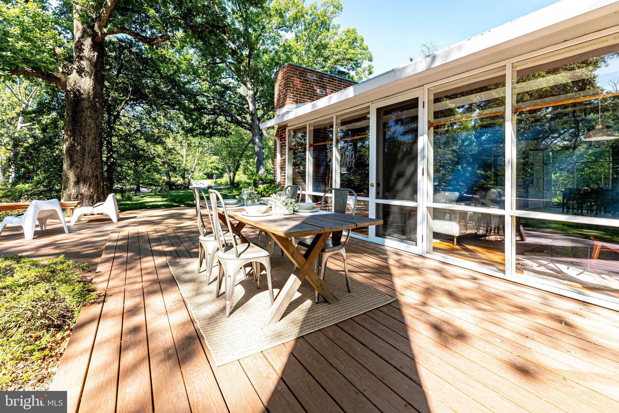 1952 Marthas Road Alexandria, VA 22307 - Photo 26 of 32 Multiple decks