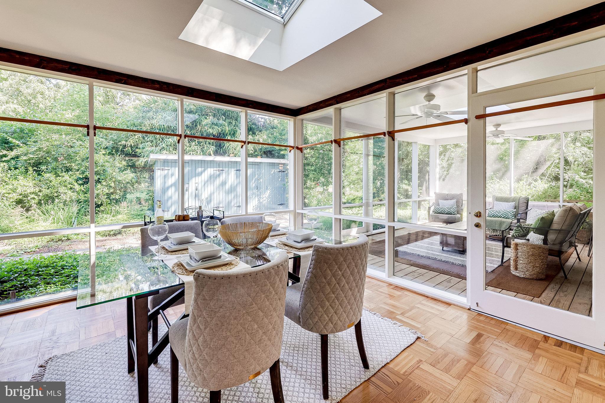 1952 Marthas Road Alexandria, VA 22307 - Photo 6 of 32 Separate dining room addition