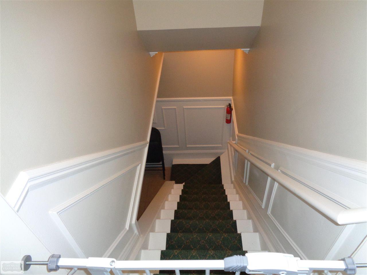 909 Lafayette Court Rochester, MI 48307 - Photo 21 of 44 50046290-20.JPG