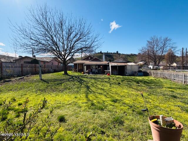 513 South 3rd Street Selah, WA 98942 - Photo 3 of 4 IMG_7474