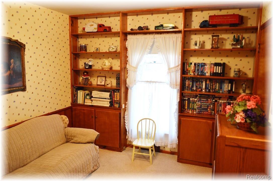 3918 Amherst Road Royal Oak, MI 48073 - Photo 23 of 34 Bedroom