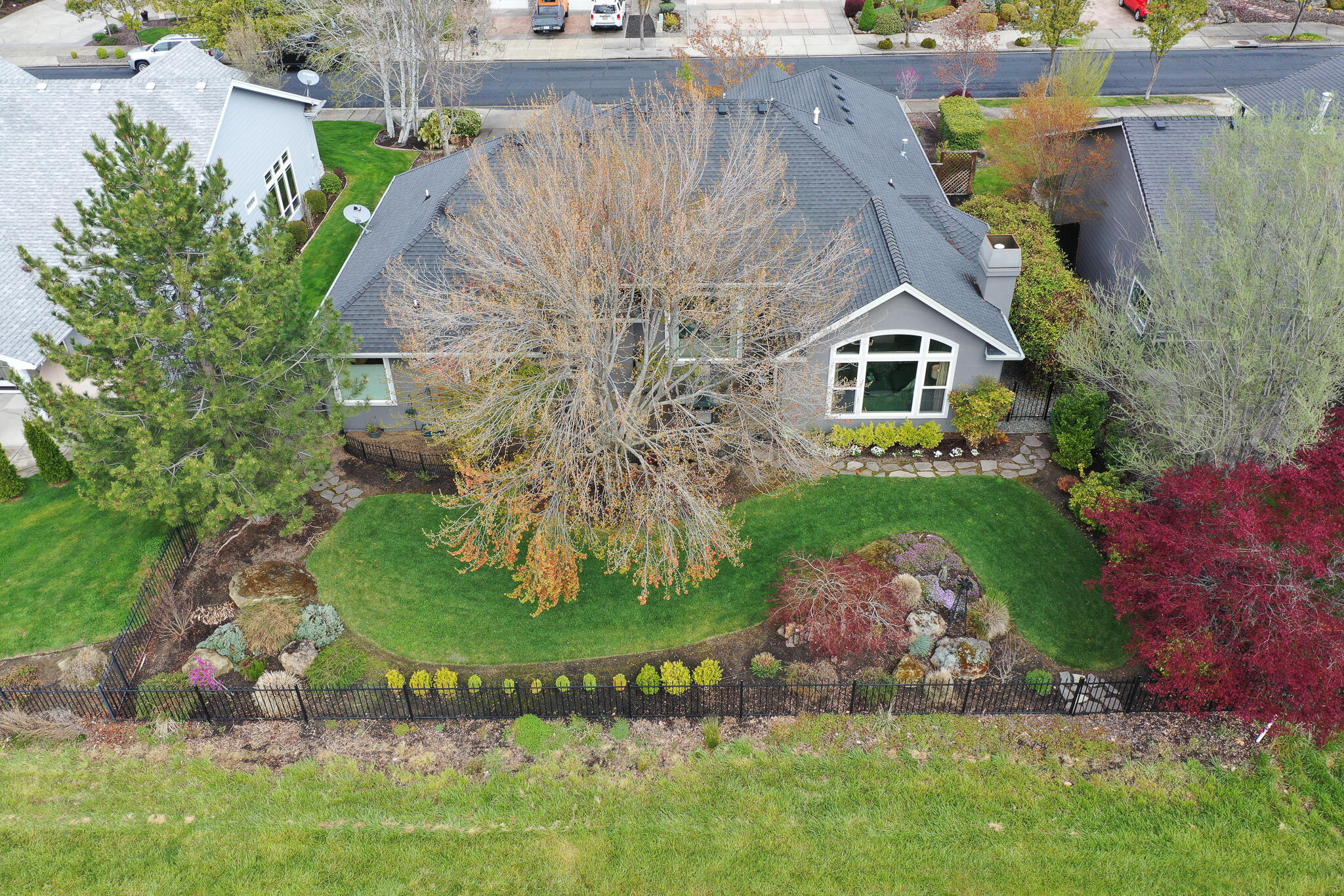 878 St Andrews Way Eagle Point, OR 97524 - Photo 12 of 55 DJI_0719