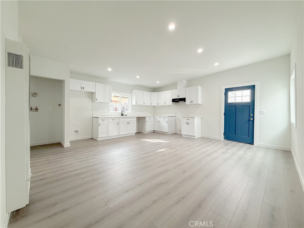 1485 West 154th Street Compton, CA 90220 - Photo 3 of 18