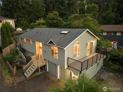 $950,000 | 1611 Northeast Perkins Way, Shoreline, WA 98155