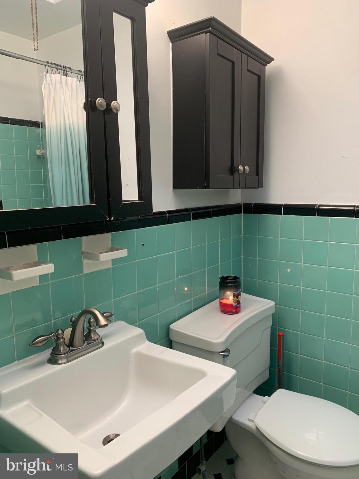 1605 Merribrook Road Philadelphia, PA 19151 - Photo 15 of 28 Gallery Image 15