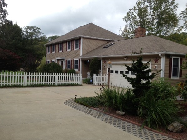160 State Road Phillipston, MA 01331 - Photo 1 of 30 a front view of a house with a garden
