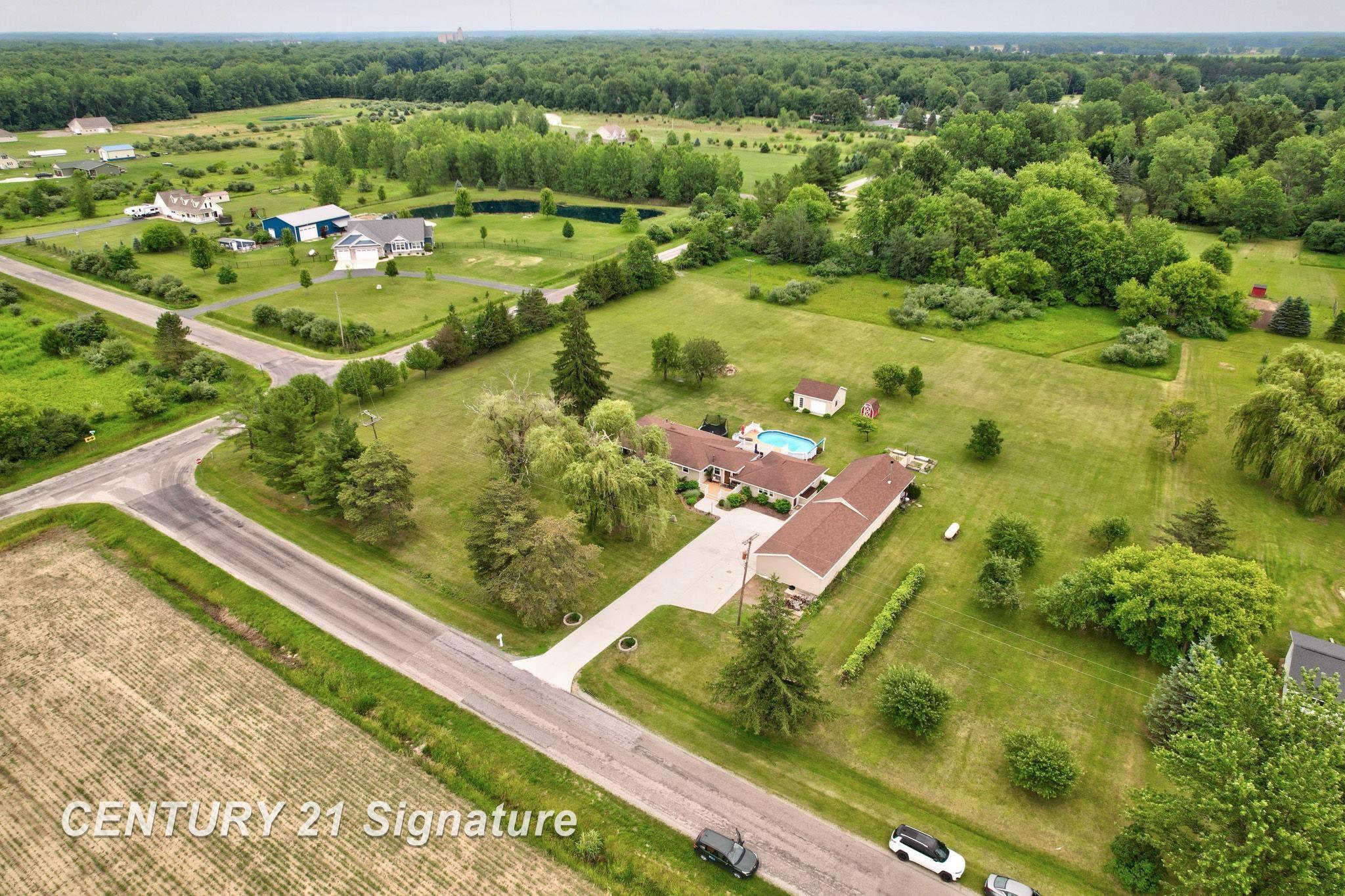 2051 South Brennan Road Hemlock, MI 48626 - Photo 2 of 72