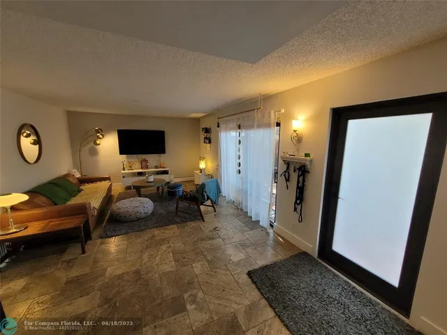 $380,000 | 3210 Spanish Wells Drive, Unit 27A, Delray Beach, FL 33445