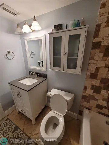 $380,000 | 3210 Spanish Wells Drive, Unit 27A, Delray Beach, FL 33445