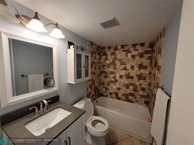 $380,000 | 3210 Spanish Wells Drive, Unit 27A, Delray Beach, FL 33445