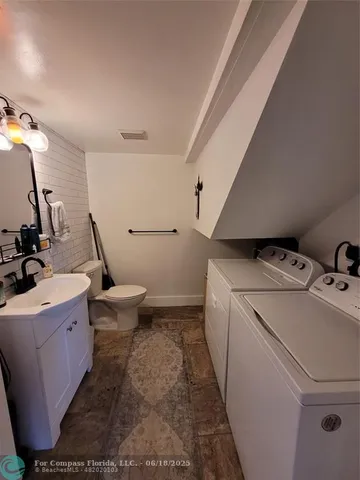 $380,000 | 3210 Spanish Wells Drive, Unit 27A, Delray Beach, FL 33445