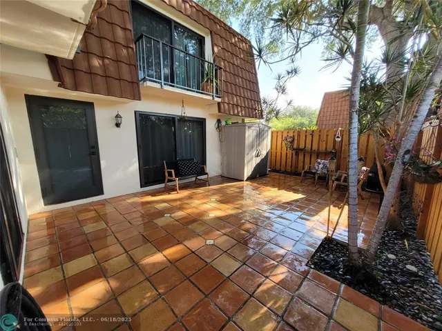 $380,000 | 3210 Spanish Wells Drive, Unit 27A, Delray Beach, FL 33445