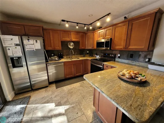 $380,000 | 3210 Spanish Wells Drive, Unit 27A, Delray Beach, FL 33445