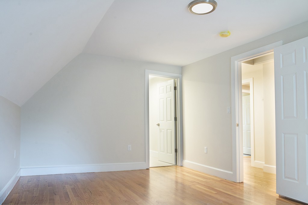 121 Washington Street Wellesley, MA 02481 - Photo 15 of 36