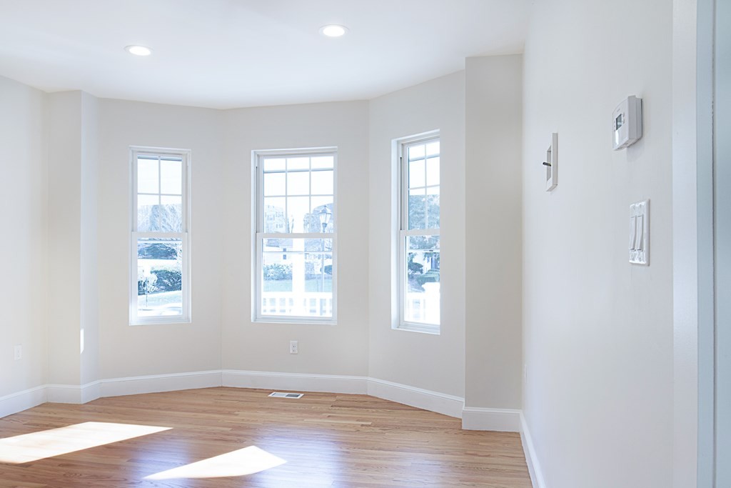 121 Washington Street Wellesley, MA 02481 - Photo 23 of 36