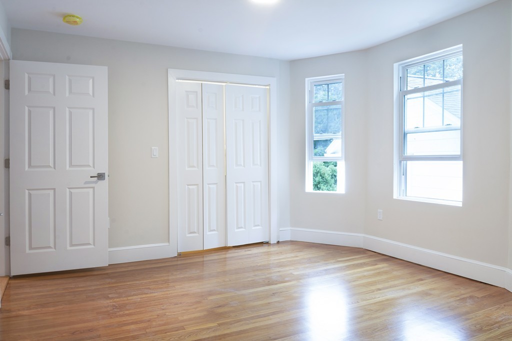 121 Washington Street Wellesley, MA 02481 - Photo 10 of 36