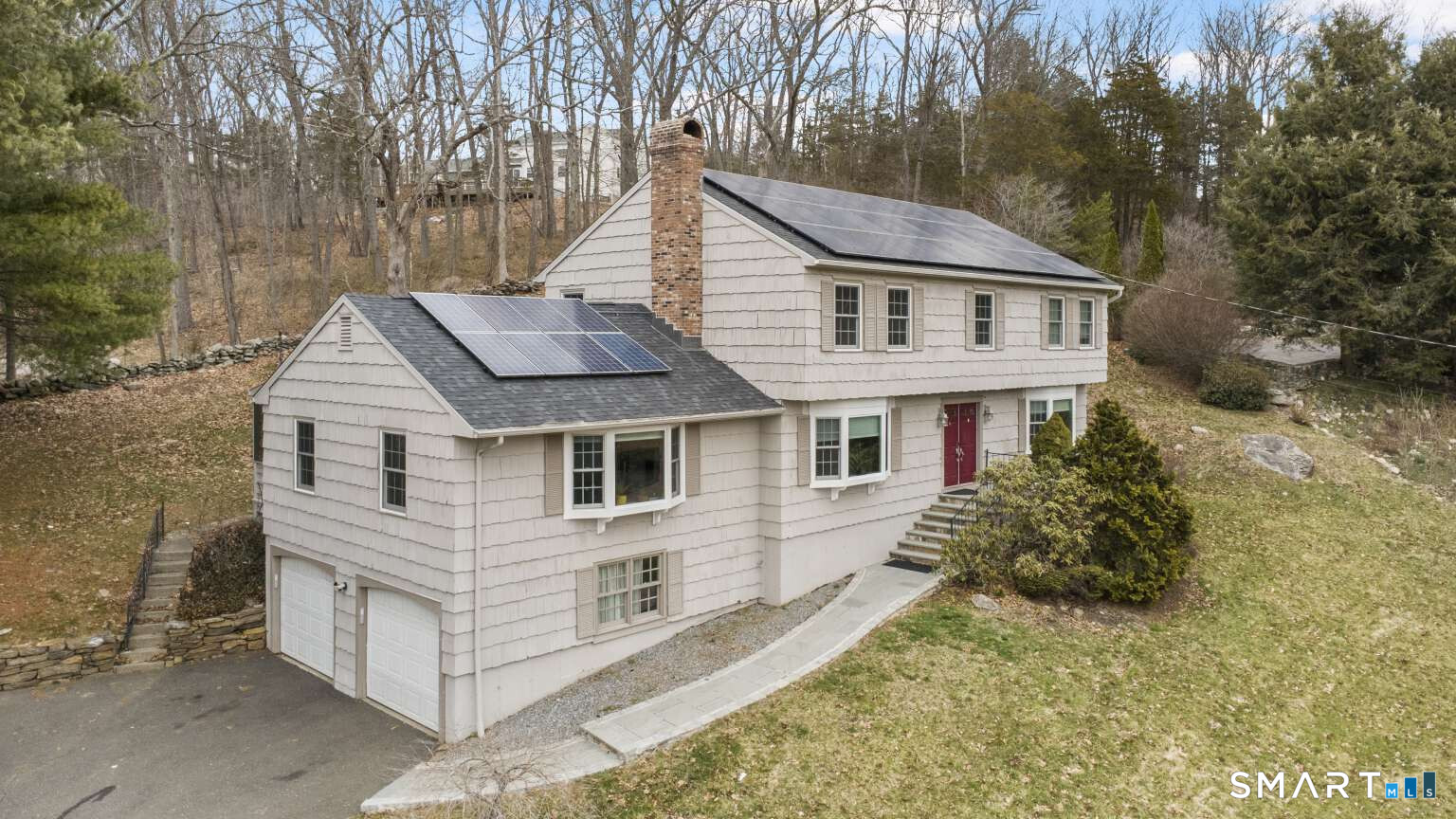 32 Macmath Drive Trumbull, CT 06611 - Photo 2 of 80
