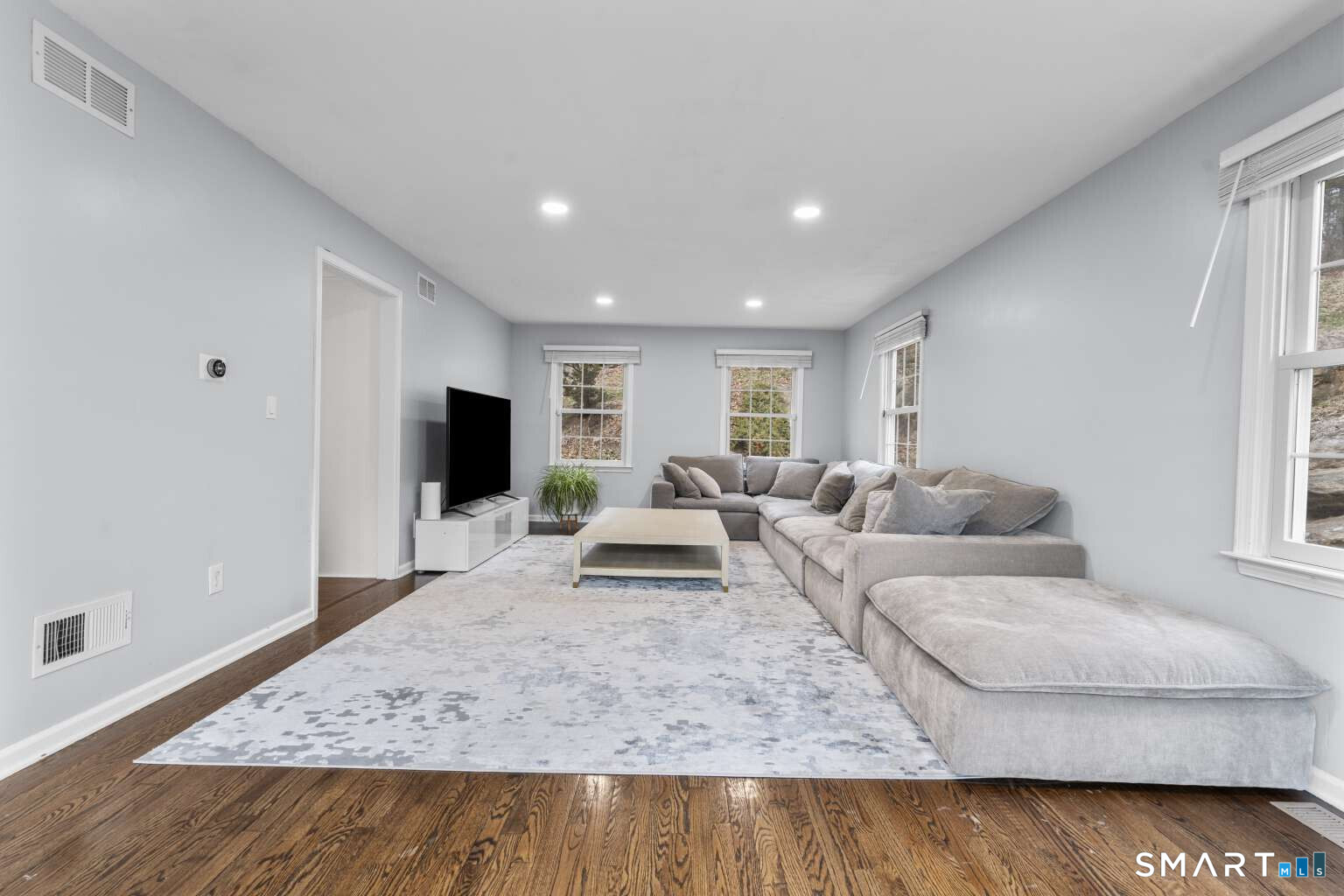 32 Macmath Drive Trumbull, CT 06611 - Photo 23 of 80