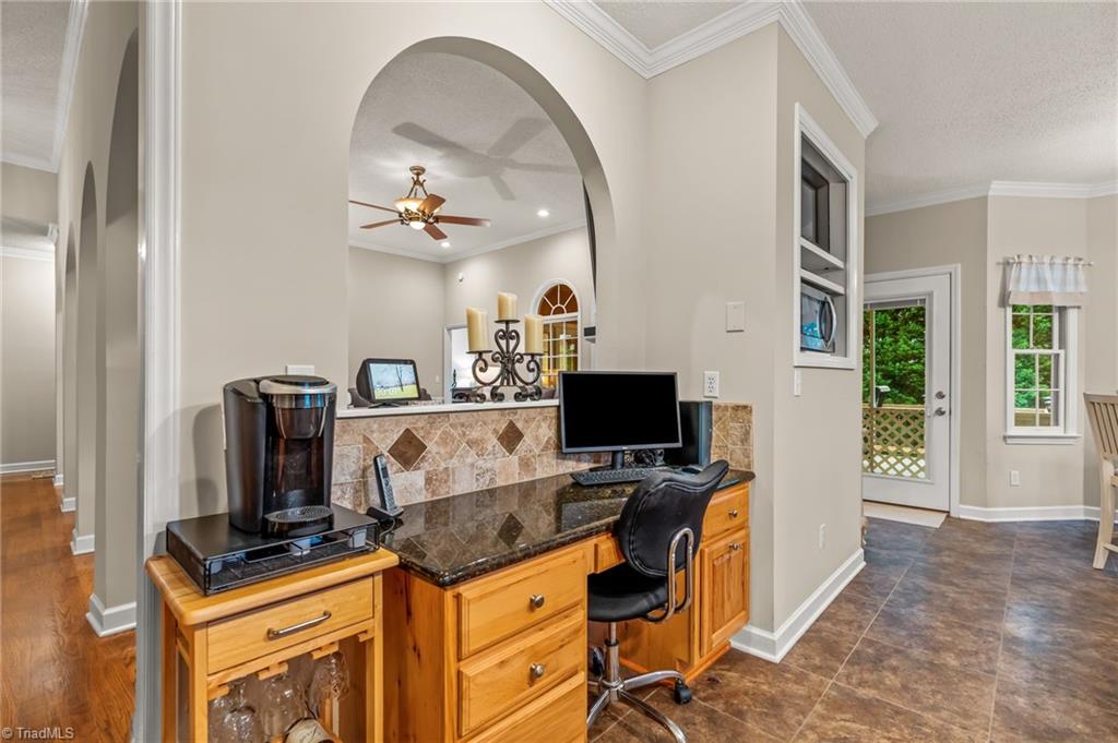 1605 Tower Road Thomasville, NC 27360 - Photo 16 of 49