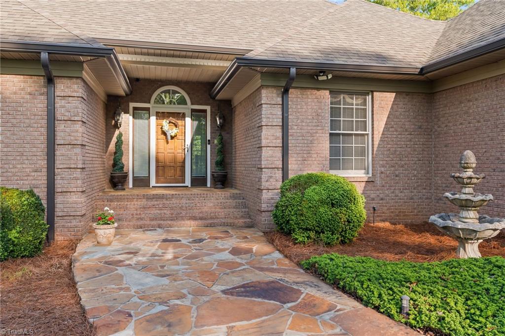 1605 Tower Road Thomasville, NC 27360 - Photo 3 of 49