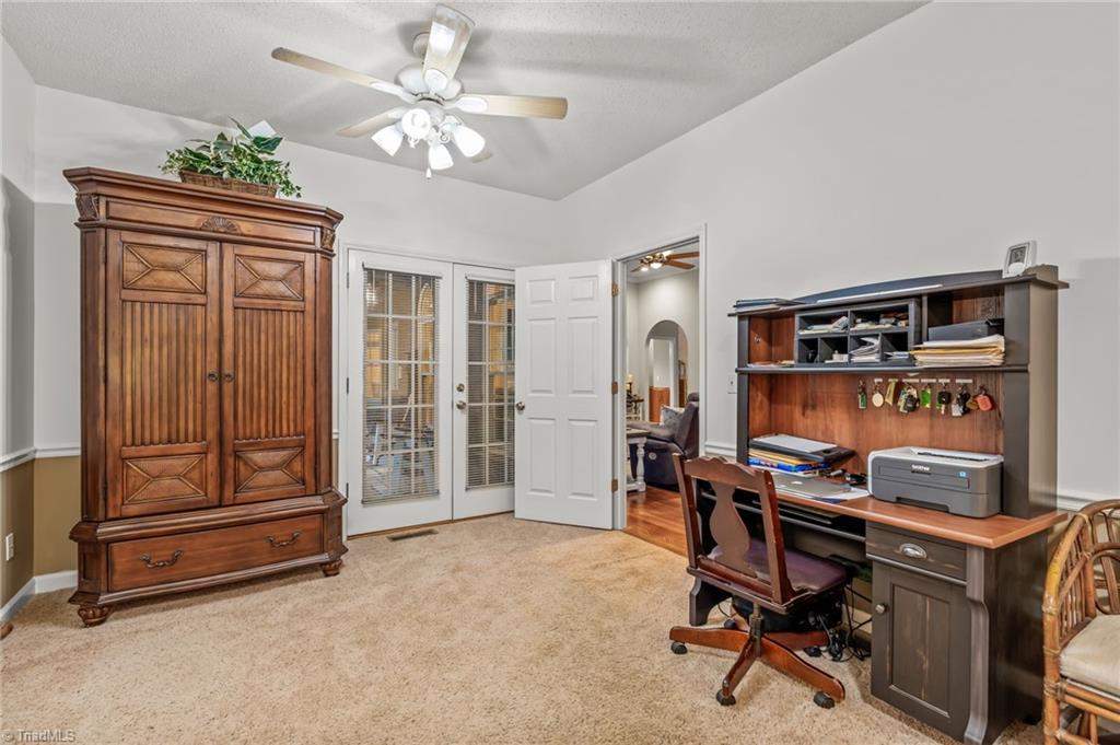 1605 Tower Road Thomasville, NC 27360 - Photo 35 of 49