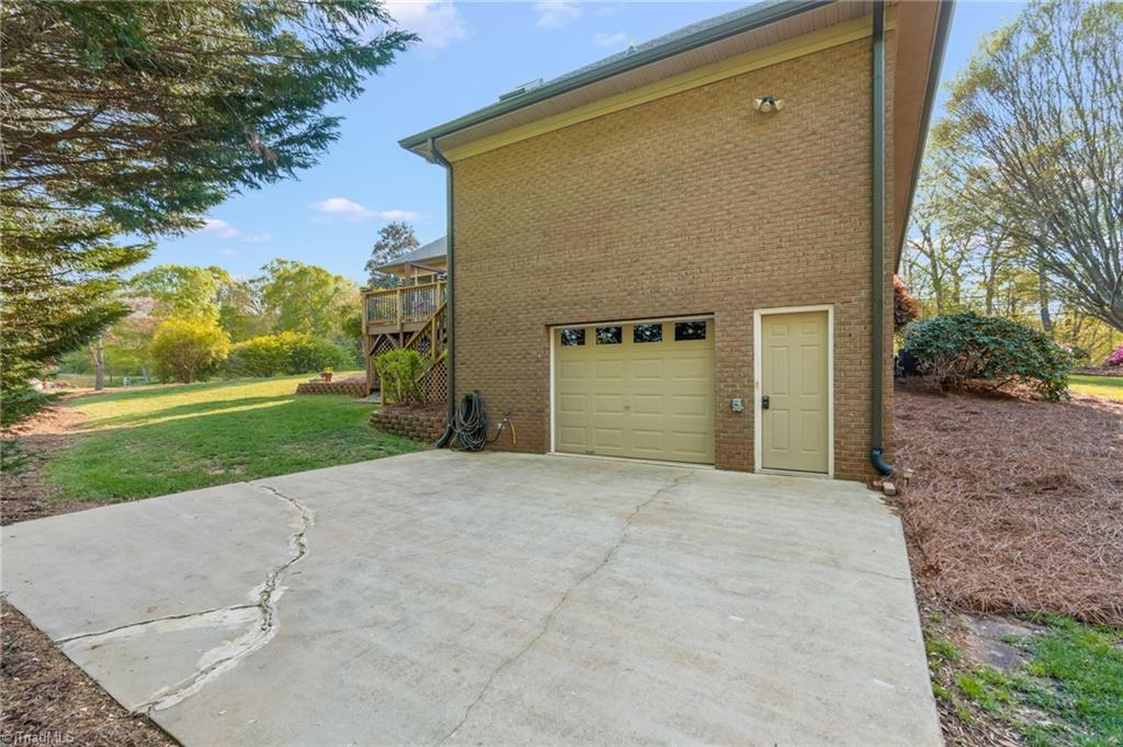 1605 Tower Road Thomasville, NC 27360 - Photo 41 of 49