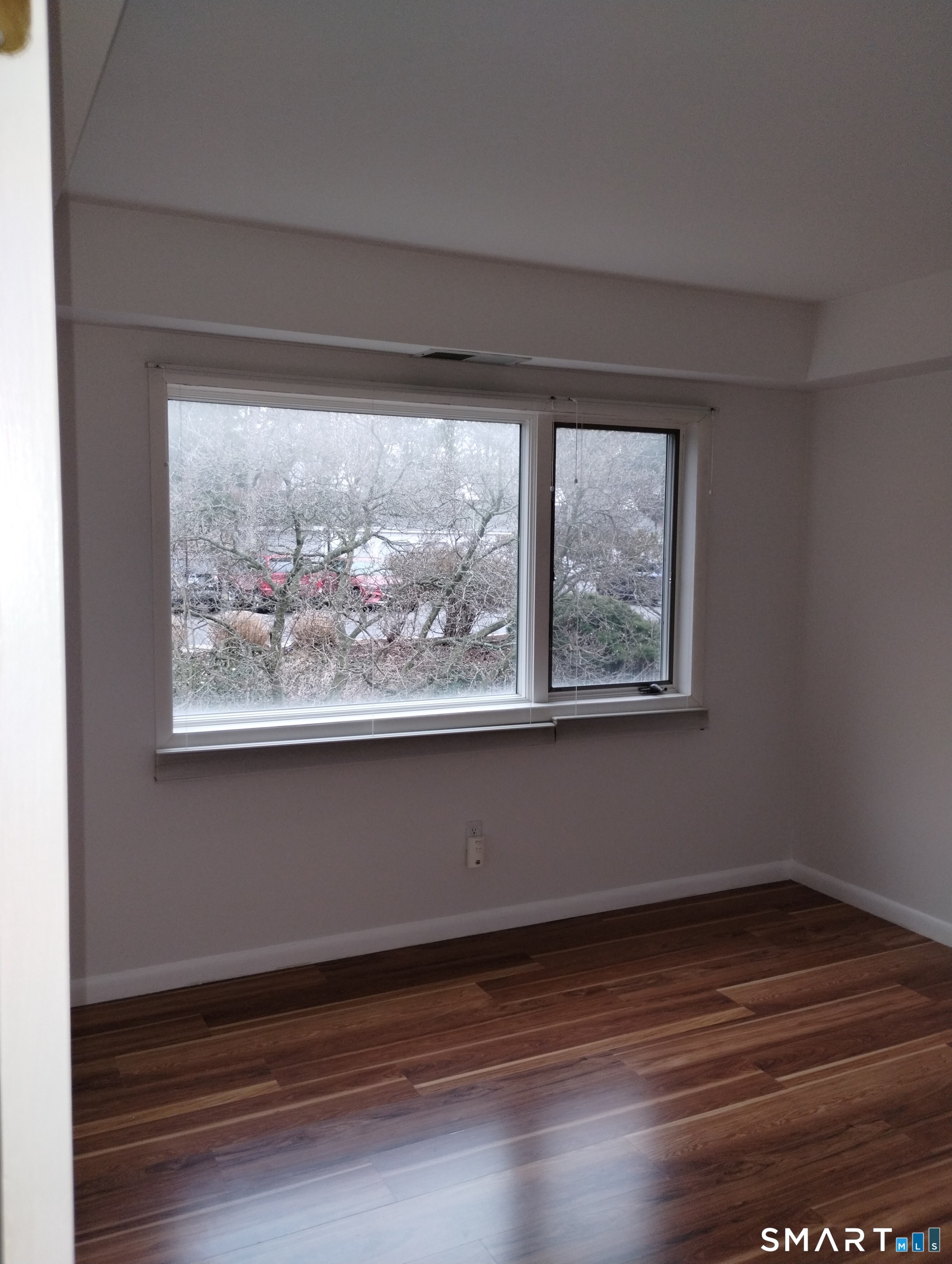 523 Popes Island Road, Unit 523 Milford, CT 06461 - Photo 26 of 33 a view of a window in a room
